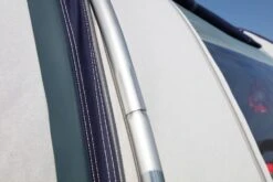 Karsten Tunneltent Opera 2400 - Blueline -Camping Gasstel Winkel blueline detail